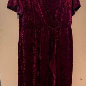 BloomChic Crushed Velvet Burgundy Dress